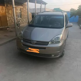 Toyota Sienna 2004
