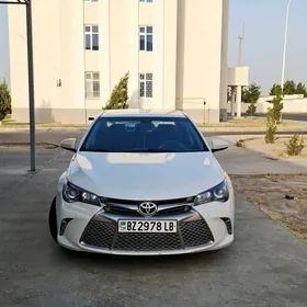 Toyota Camry 2017