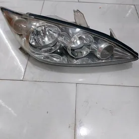 Duty camry fara