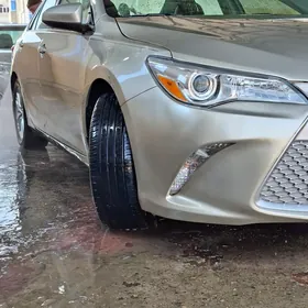 Toyota Camry 2017