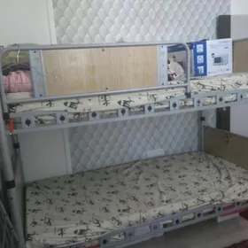 двухъярусный кровать