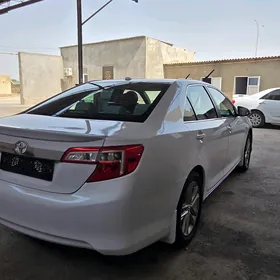 Toyota Camry 2012
