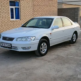 Toyota Camry 2000