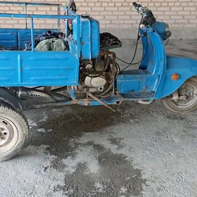 Jawa 300 2004