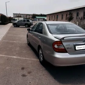Toyota Camry 2004