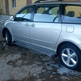 Toyota Sienna 2005