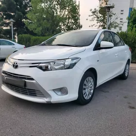 Toyota Yaris 2014
