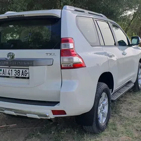 Toyota Land Cruiser Prado 2016