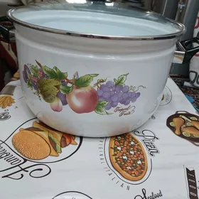 Кастрюля эмалированная Иран.