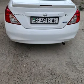 Nissan Versa 2013
