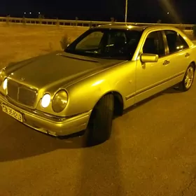 Mercedes-Benz E320 1998