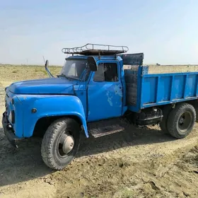 Gaz 52 1987