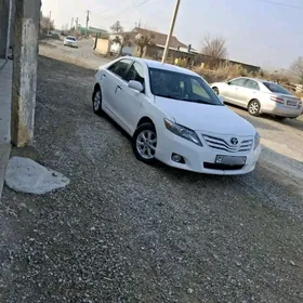 Toyota Camry 2011