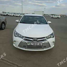 Toyota Camry 2017