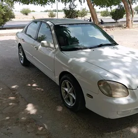 Hyundai Sonata 1998