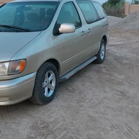 Toyota Sienna 2003