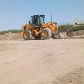 XCMG LW500F 2010