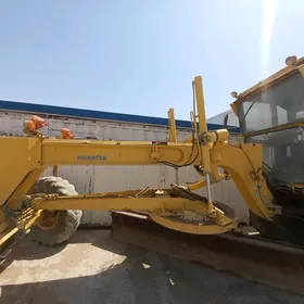 Komatsu GD655-5 2003