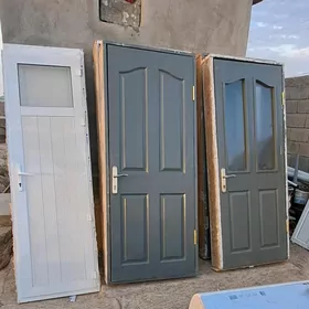 Gapy içgi ayna bar