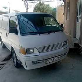 Toyota Hiace 2004