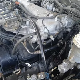 Mitsubishi Pajero 1992