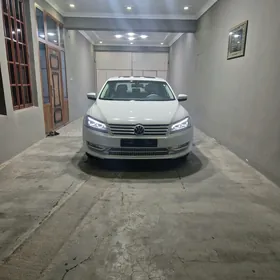 Volkswagen Passat 2013