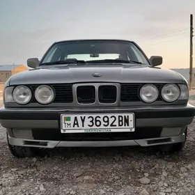 BMW 525 1990