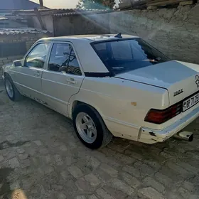 Mercedes-Benz 190E 1985