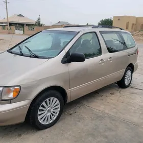 Toyota Sienna 2000