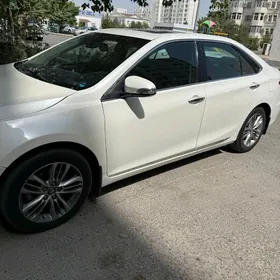 Toyota Camry 2017