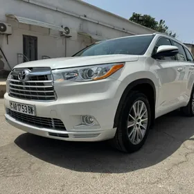 Toyota Highlander 2015