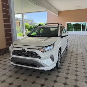 Toyota RAV4 2022