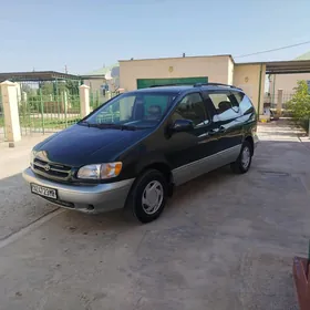 Toyota Sienna 2000