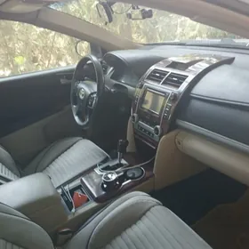 Toyota Camry 2012