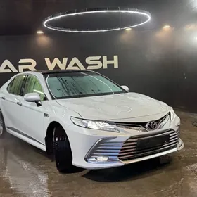 Toyota Camry 2022