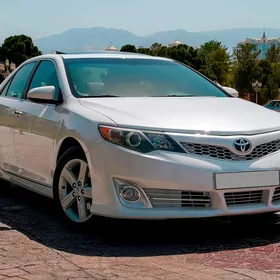 Toyota Camry 2013