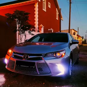 Toyota Camry 2016