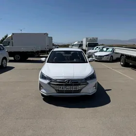 Hyundai Elantra 2019
