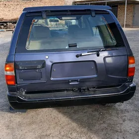 Nissan Pathfinder 1997