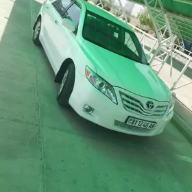 Toyota Camry 2010