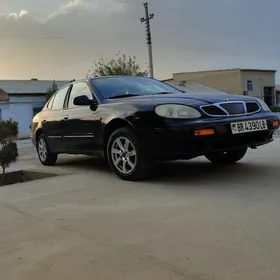 Daewoo Leganza 1998