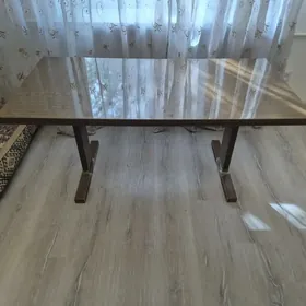стол