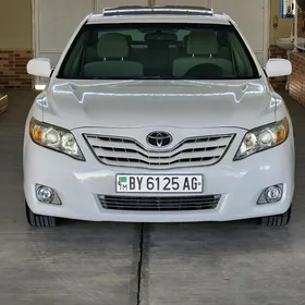 Toyota Camry 2011