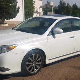 Toyota Avalon 2010