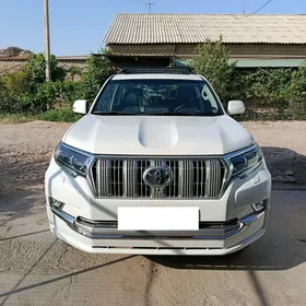 Toyota Land Cruiser Prado 2022