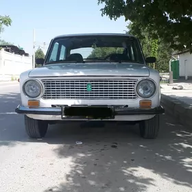 Lada 2104 1986