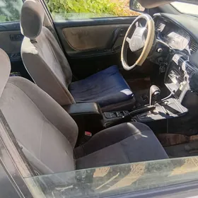 Nissan Bluebird 1997