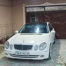 Mercedes-Benz E350 2005