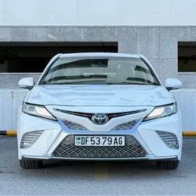 Toyota Camry 2018