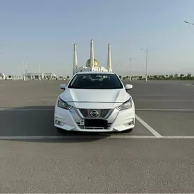 Nissan Versa 2023